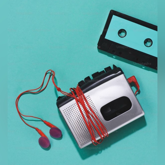 LIVE Show Vintage & Designer! - Picture 1 of 3